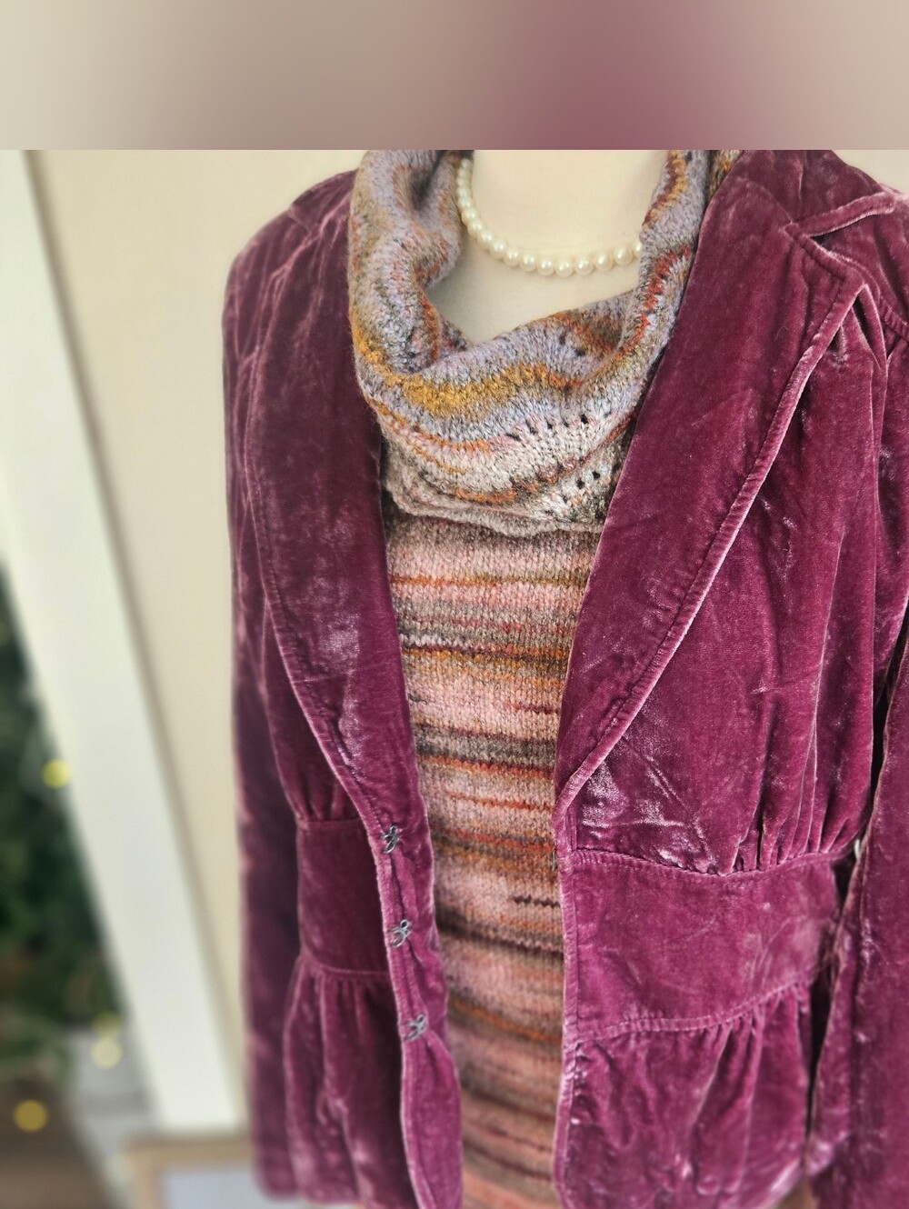 Gorgeous Velvet Blazer in Plum